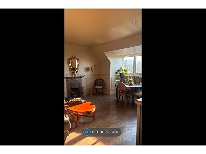 2 Bedroom Flat To Rent In Kidderpore Gardens, London, NW3