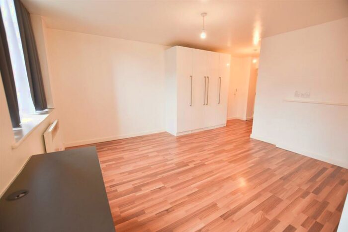 Apartment To Rent In Erskine Street, Leicester, LE1