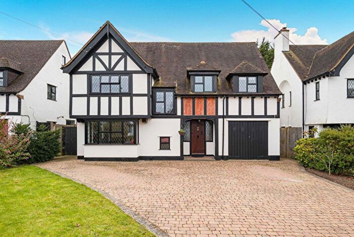 5 Bedroom Detached House For Sale In Willett Way, Petts Wood, Orpington, BR5