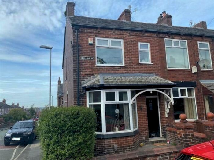 3 Bedroom End Of Terrace House To Rent In Oaklands Road, Royton, Oldham, OL2