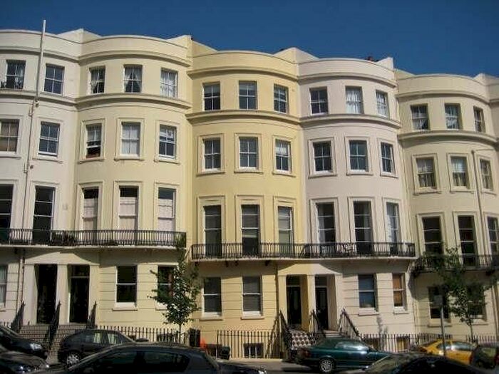 2 Bedroom Flat To Rent In Brunswick Place, Hove, BN3