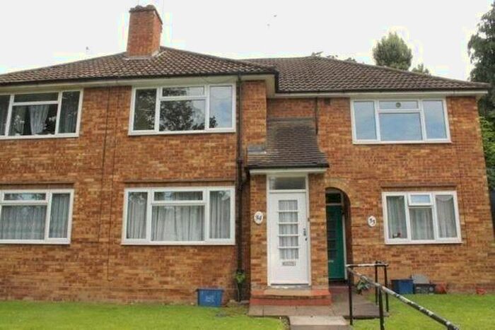2 Bedroom Maisonette To Rent In Heronsgate, Edgware, HA8