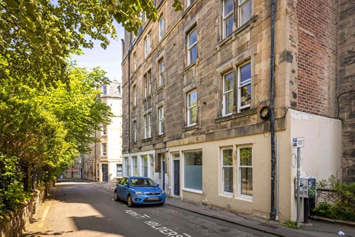 3 Bedroom Apartment To Rent In Roseneath Place, Edinburgh, EH9