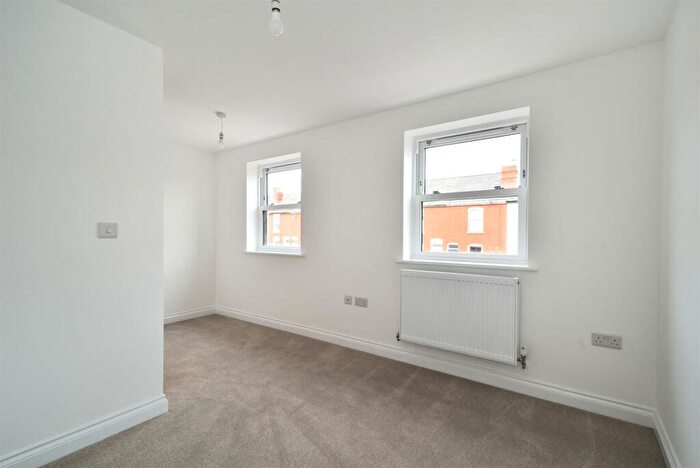 3 Bedroom Town House For Sale In St Nicholas Close, Broomy Hill, Hereford, HR4