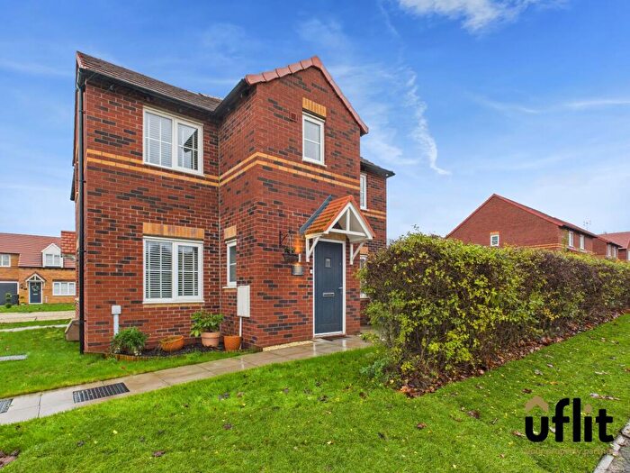3 Bedroom Semi Detached House For Sale In Staveley Road, Poolsbrook, Chesterfield, S43