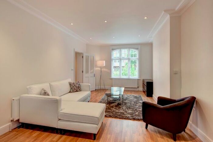 2 Bedroom Flat To Rent In King Street, London, W6