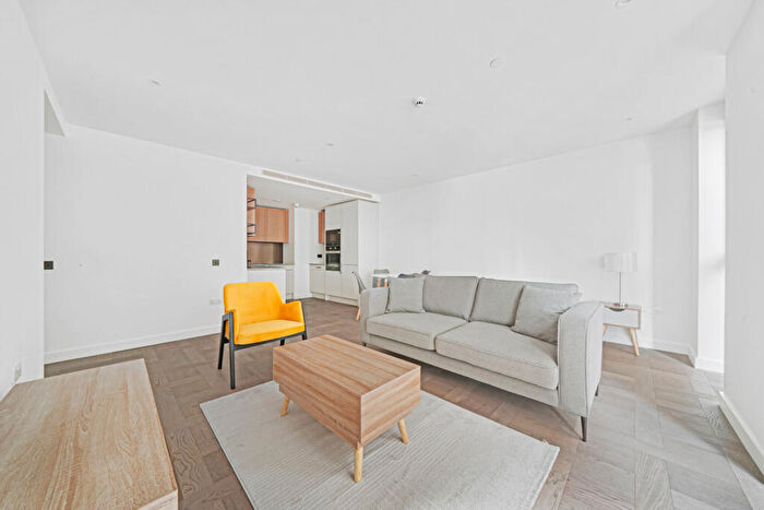 2 Bedroom Flat To Rent In Merino Gardens, London Dock, E1W