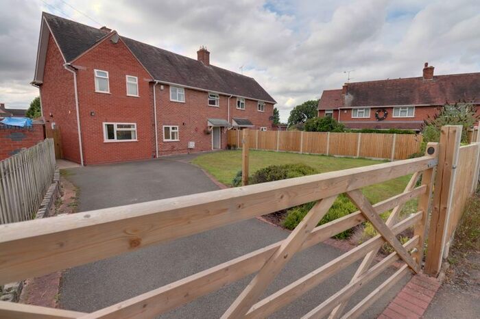 4 Bedroom Semi-Detached House For Sale In Kiddemore Green Road, Brewood, Stafford, ST19