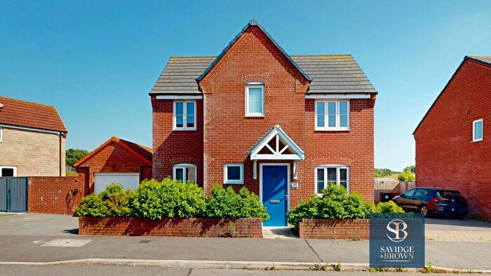 3 Bedroom Detached House For Sale In Mill Farm Drive, Tibshelf, DE55