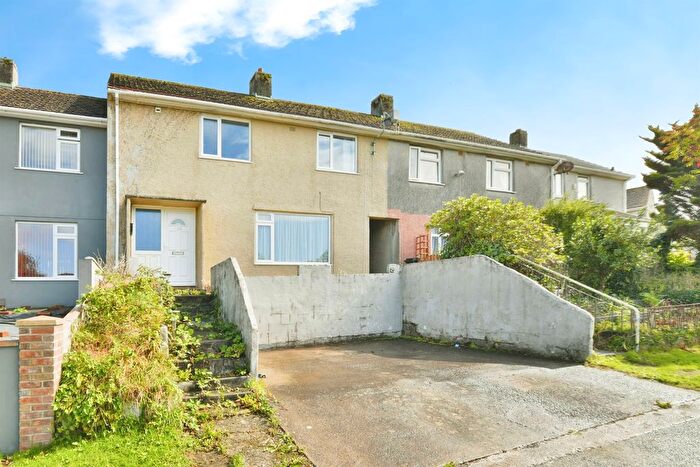4 Bedroom Terraced House For Sale In Uxbridge Drive, Plymouth, PL5