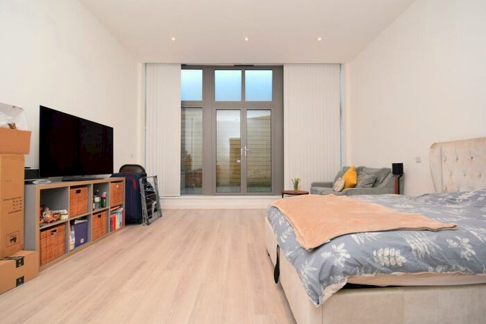 Studio To Rent In Talbot Skyline, Imperial Drive, Harrow, Greater London, HA2