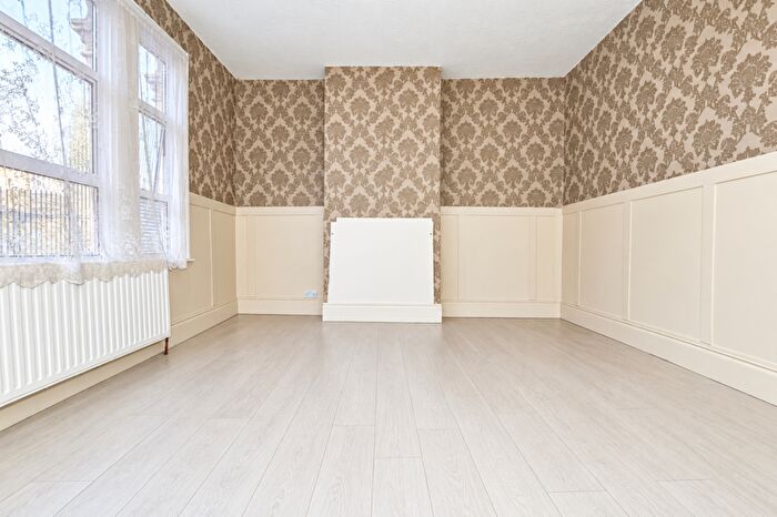 2 Bedroom Maisonette To Rent In Katherine Road, London, London, E7