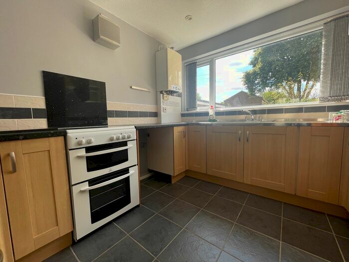 3 Bedroom Property To Rent In Bramfield Close, Norwich, NR2