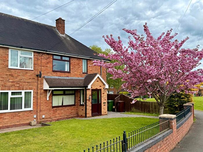 3 Bedroom Semi Detached House For Sale In Headley Rise, Shirley, Solihull, B90