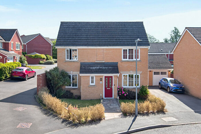 4 Bedroom Detached House For Sale In Kempton Close, Corby, NN18