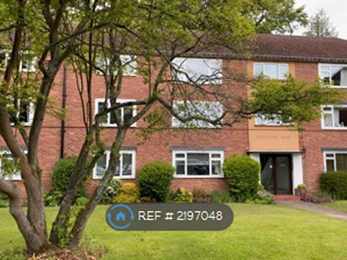 1 Bedroom Flat To Rent In Trotsworth Court, Virginia Water, Surrey, GU25