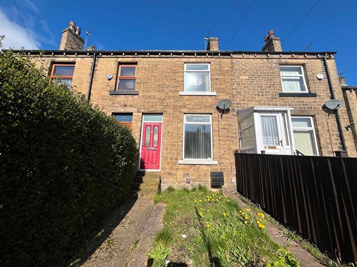 2 Bedroom Property For Sale In Luck Lane, Huddersfield, HD1