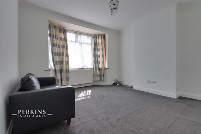 3 Bedroom Property To Rent In Mansell, Greenford, UB6