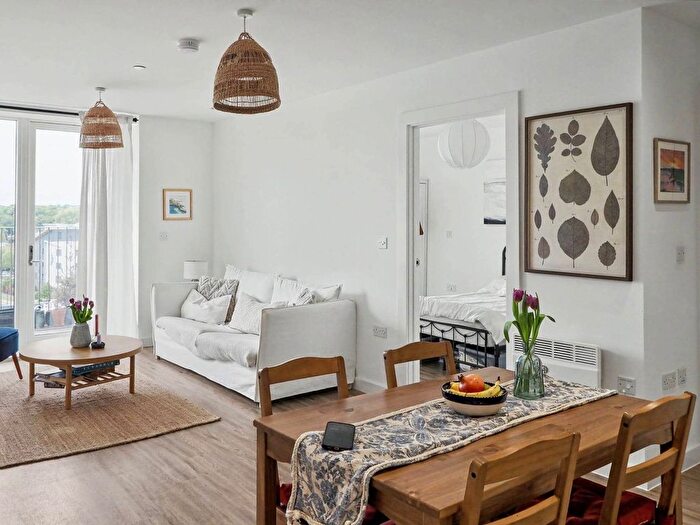 2 Bedroom Flat For Sale In Minerva Place, Gillingham Gate Road, Kent, ME4