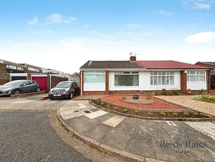 2 Bedroom Bungalow For Sale In Chesham Gardens, Newcastle Upon Tyne, Tyne And Wear, NE5