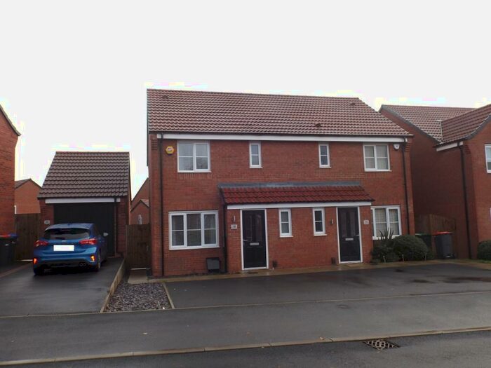 3 Bedroom House To Rent In Spitfire Way, Hucknall, NG15