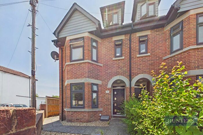 4 Bedroom House For Sale In Waterloo Road, Southampton, SO15