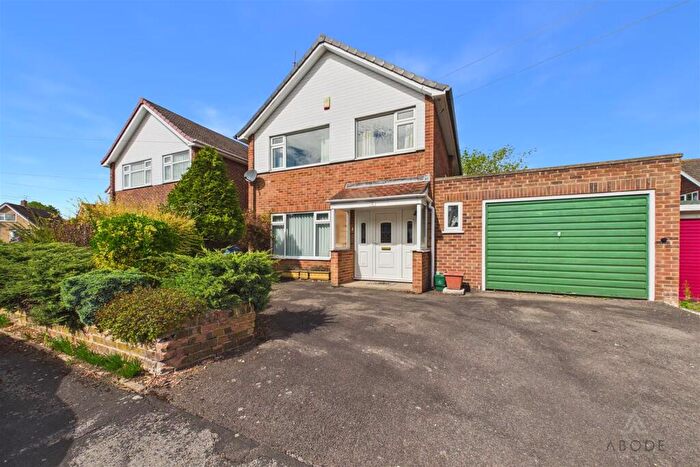 3 Bedroom Detached House For Sale In Hillsway, Chellaston, DE73