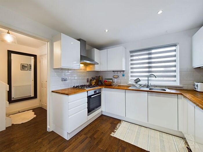 3 Bedroom Terraced House For Sale In Verbena Close, South Ockendon, RM15