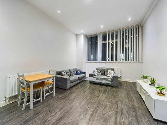 2 Bedroom Flat To Rent In Edmund Street, City Centre, Liverpool, L3
