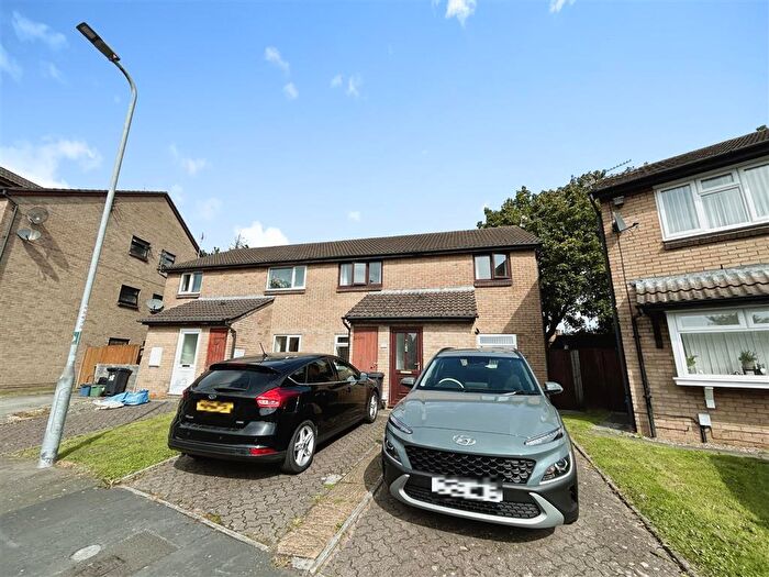 2 Bedroom House To Rent In Collingwood Crescent, Newport, NP19