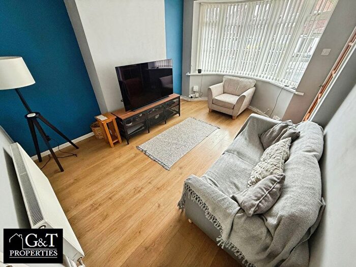 2 Bedroom Semi-Detached House For Sale In Birch Crescent, Tividale, Oldbury, B69