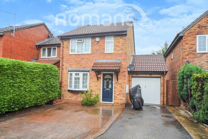 3 Bedroom Property To Rent In Laburnum Road, Winnersh, Wokingham, RG41