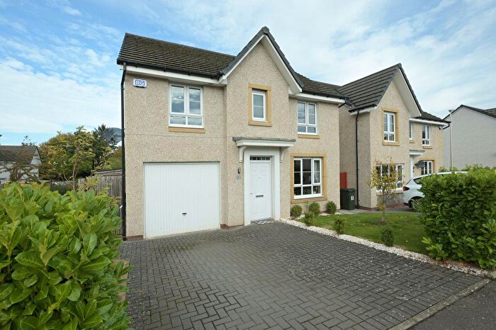 4 Bedroom Detached House For Sale In Clippens Drive, Edinburgh, EH17