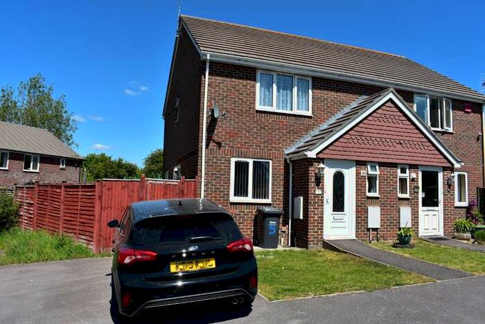 3 Bedroom Semi-Detached House To Rent In Library Gardens, , Havant, PO9