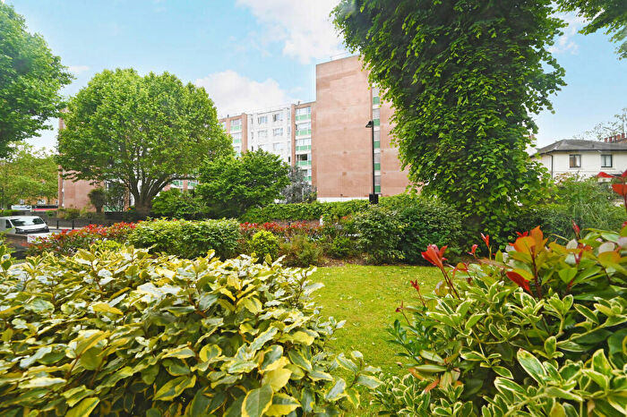 2 Bedroom Flat For Sale In Greville Place, Maida Vale, London, ., NW6