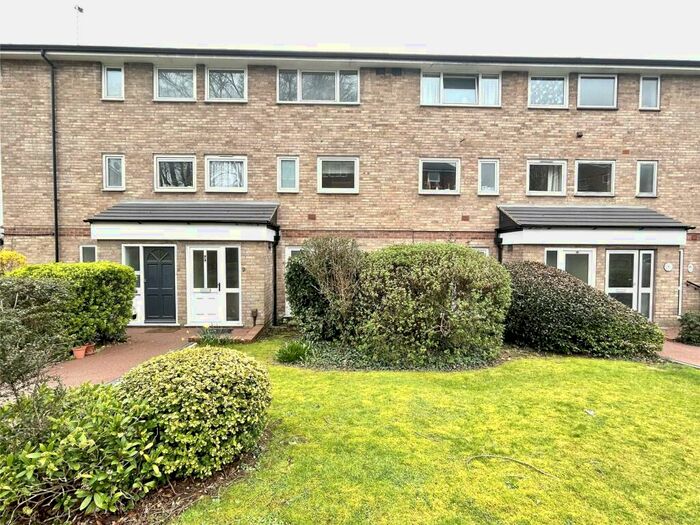 3 Bedroom House To Rent In Hatfield Close, Maidenhead, Berkshire, SL6