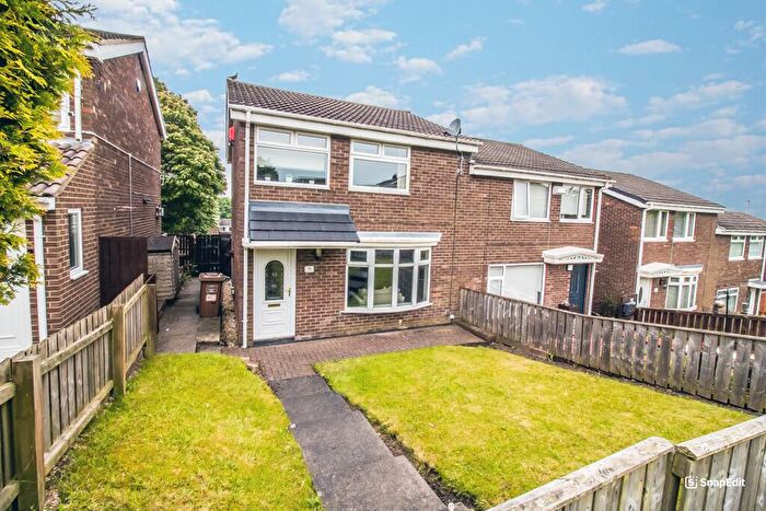 3 Bedroom Semi Detached House To Rent In Redlands, Penshaw, Houghton Le Spring, DH4