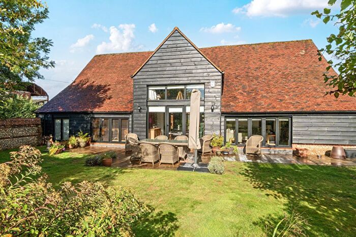 5 Bedroom Barn Conversion For Sale In Chesham Road, Bellingdon, HP5