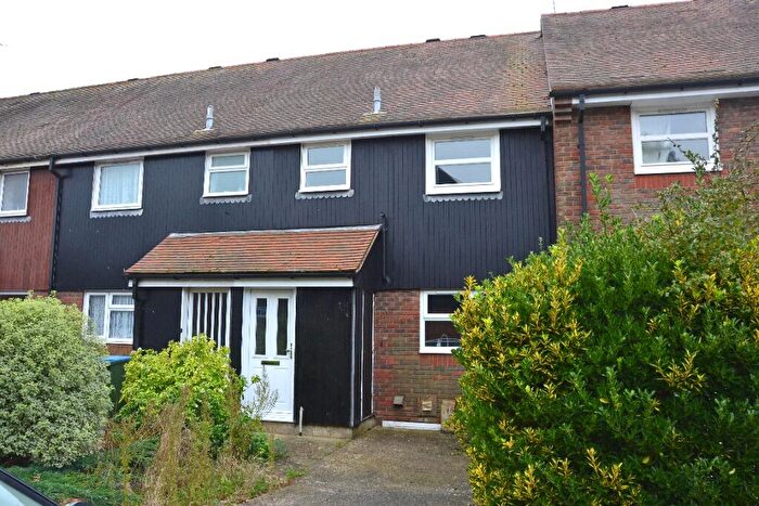 3 Bedroom Terraced House To Rent In Ellis Close, Arundel, BN18