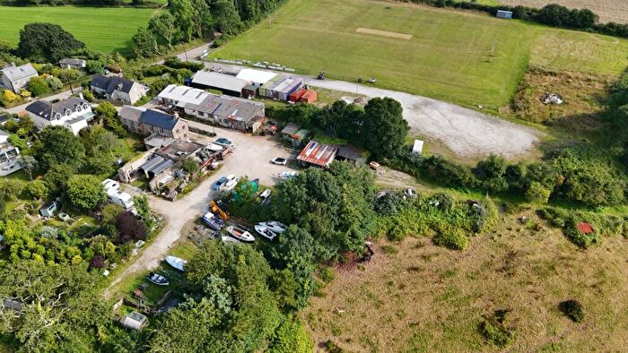 4 Bedroom Barn Conversion For Sale In Lankelly Lane, Lankelly Lane, Fowey, Cornwall, PL23