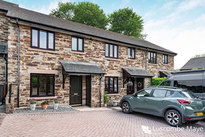 3 Bedroom Terraced House For Sale In Crocadon Meadows, Hallwell, Totnes, TQ9