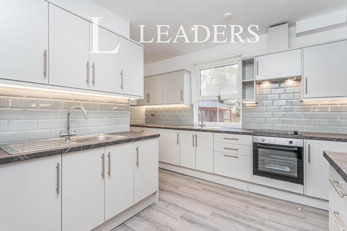 1 Bedroom Detached House To Rent In Spurlings Road, PO17