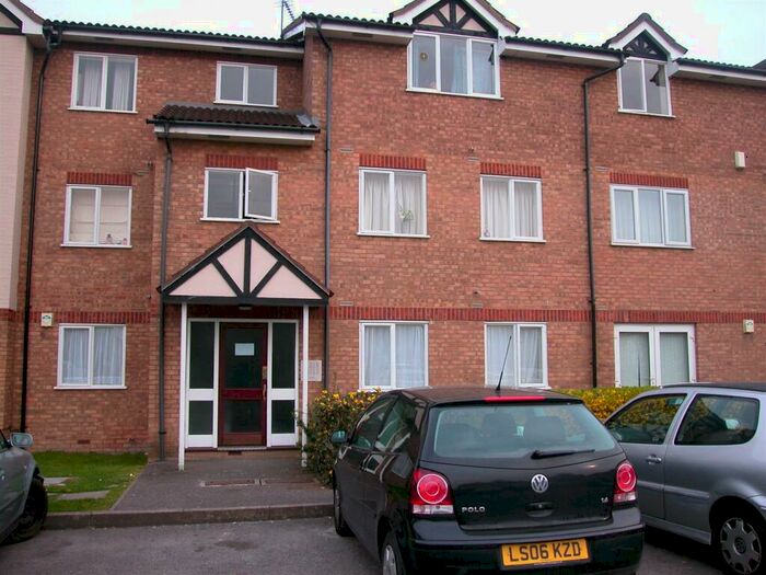 2 Bedroom Apartment To Rent In Goosander Court, Raven Close, Colindale, NW9