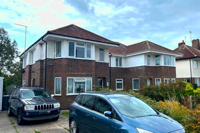 2 Bedroom Flat To Rent In Ardingly Drive, Goring-By-Sea, Worthing, West Sussex, BN12