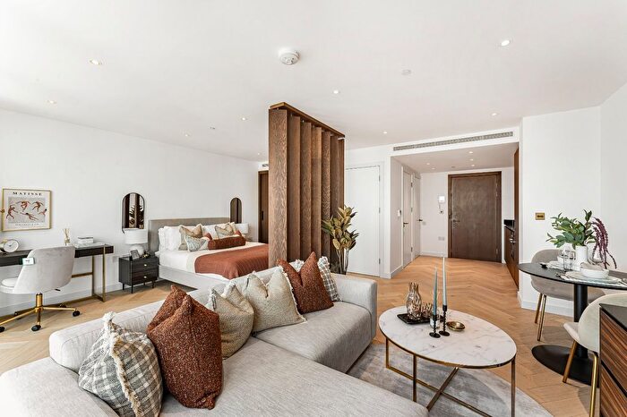 Studio For Sale In Landmark Pinnacle, Westferry Road, E14
