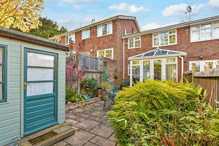 3 Bedroom Terraced House For Sale In Hook Close, Chatham, Kent, ME5
