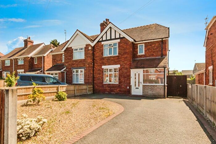 3 Bedroom Semi-Detached House For Sale In Park Avenue, Winsford, CW7