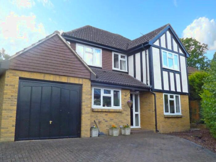 4 Bedroom Detached House To Rent In Minters Orchard, Platt, Platt, Sevenoaks, TN15