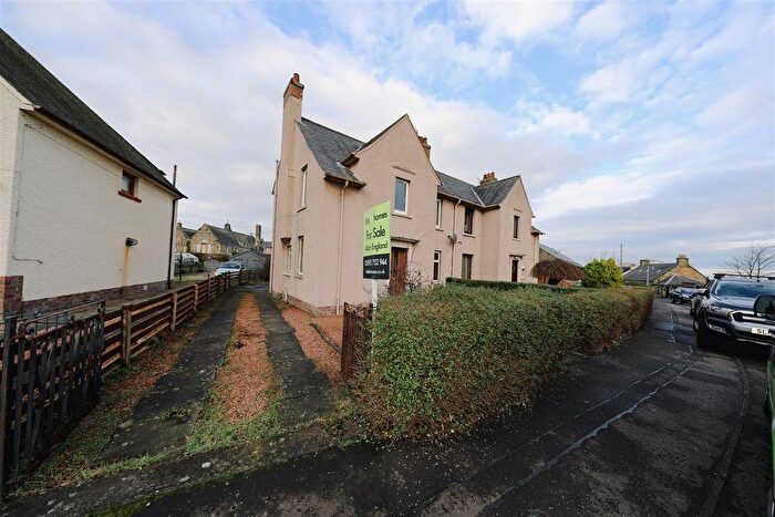 3 Bedroom Semi Detached House For Sale In Barnet Crescent, Kirkcaldy, KY1