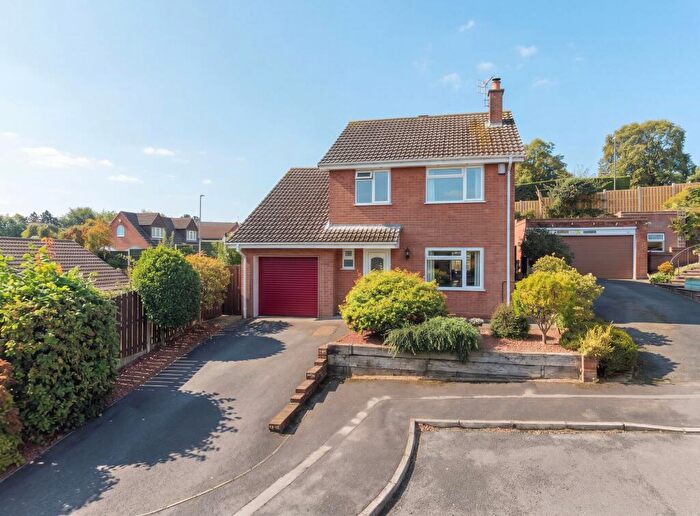 3 Bedroom Detached House For Sale In Mulberry Close, Wingerworth, S42